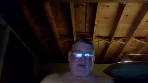 Snapshot of mrblade666 chatting on December 6, 2024, 2:35 am mrblade666 online show from December 6, 2024, 2:35 am