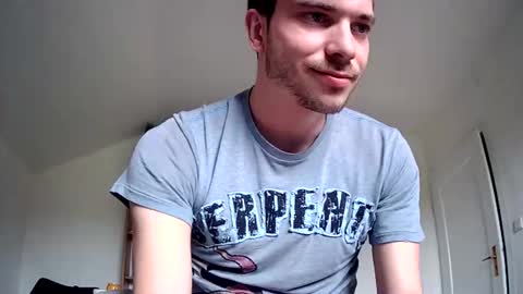 Snapshot of mrboyyyy chatting on April 19, 2026, 2:27 pm ... online show from April 19, 2026, 2:27 pm