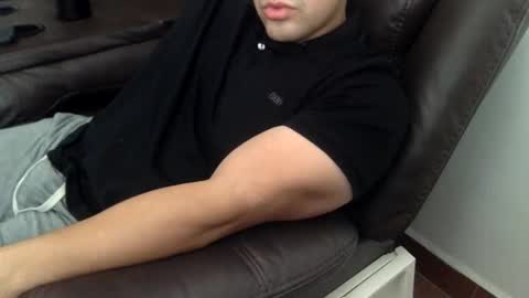 Snapshot of mrbree chatting on October 23, 2025, 5:55 pm Mr Bree online show from October 23, 2025, 5:55 pm