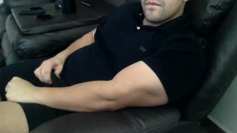 Snapshot of mrbree chatting on November 25, 2025, 5:24 pm Mr Bree online show from November 25, 2025, 5:24 pm