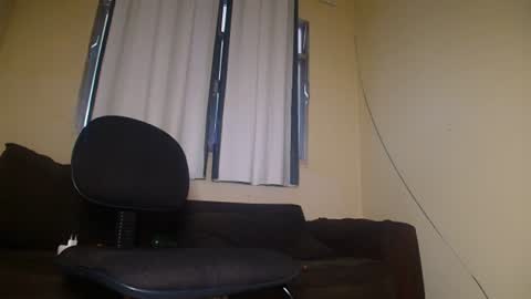 Snapshot of mrbrown_strong chatting on June 27, 2026, 7:52 pm mr brown online show from June 27, 2026, 7:52 pm