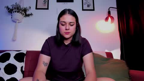 Laura online show from October 30, 2025, 11:05 pm