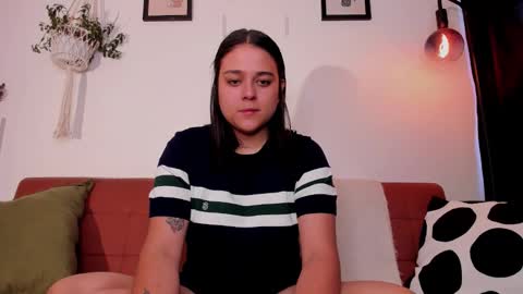Laura online show from January 8, 2026, 10:45 pm