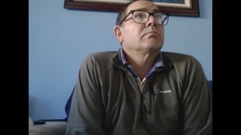 Mrcaruso online show from December 1, 2025, 1:49 pm