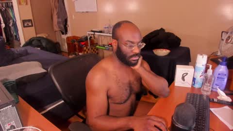 Snapshot of mrchuckdailyxxx chatting on January 30, 2025, 5:09 am Chuck Daily online show from January 30, 2025, 5:09 am