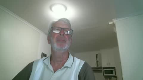mrcreek1531 online show from April 30, 2026, 6:31 am