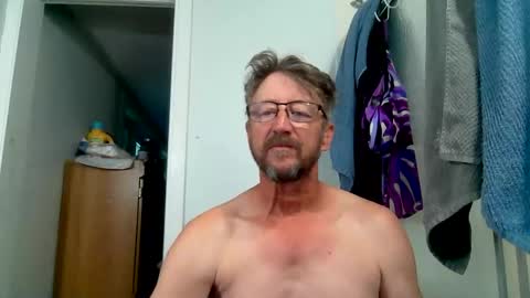Snapshot of mrcumstain chatting on November 3, 2025, 7:37 pm mrcumstain online show from November 3, 2025, 7:37 pm