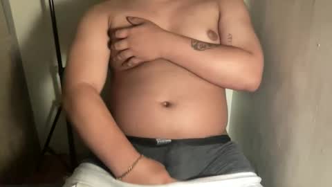 Snapshot of mrdesirexxx chatting on June 3, 2026, 1:30 am MrDesireexxx online show from June 3, 2026, 1:30 am