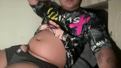 Snapshot of mrdesirexxx chatting on June 9, 2026, 1:39 am MrDesireexxx online show from June 9, 2026, 1:39 am