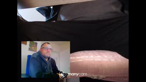 Snapshot of mrduplo1975 chatting on June 15, 2026, 1:46 pm MrJohnsen1975 online show from June 15, 2026, 1:46 pm