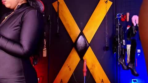 mrebonybdsm online show from September 23, 2025, 1:58 pm