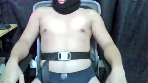 Snapshot of mrflirtph chatting on June 26, 2026, 4:44 pm MrFlirtPH online show from June 26, 2026, 4:44 pm
