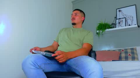 Mr Fox online show from September 18, 2025, 7:38 pm