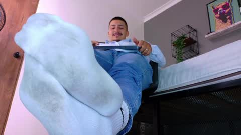 Snapshot of mrfox__ chatting on May 4, 2026, 8:05 pm Mr Fox online show from May 4, 2026, 8:05 pm