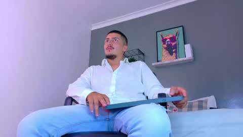 Snapshot of mrfox__ chatting on May 6, 2026, 7:30 pm Mr Fox online show from May 6, 2026, 7:30 pm