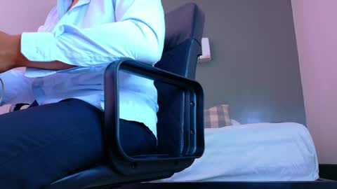 Snapshot of mrfox__ chatting on May 27, 2026, 7:55 pm Mr Fox online show from May 27, 2026, 7:55 pm