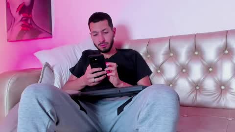 Andy online show from April 30, 2026, 12:22 pm