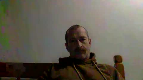 Snapshot of mrgoodkat79 chatting on December 18, 2024, 8:31 am mrgoodkat79 online show from December 18, 2024, 8:31 am