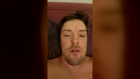 Snapshot of mrjames1995 chatting on August 4, 2026, 2:26 am mrjames1995 online show from August 4, 2026, 2:26 am