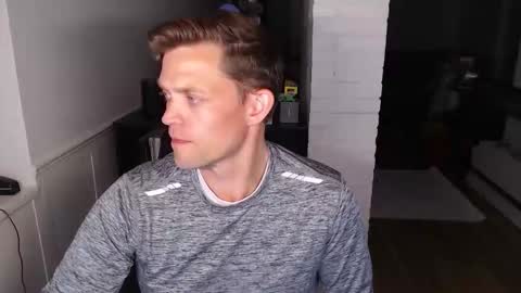 Snapshot of mrkenridge chatting on October 24, 2025, 3:14 am mrkenridge online show from October 24, 2025, 3:14 am