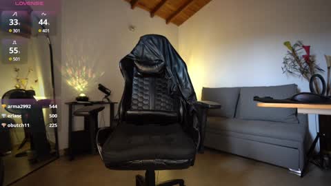 Luis    Instagram   online show from February 7, 2025, 4:14 pm