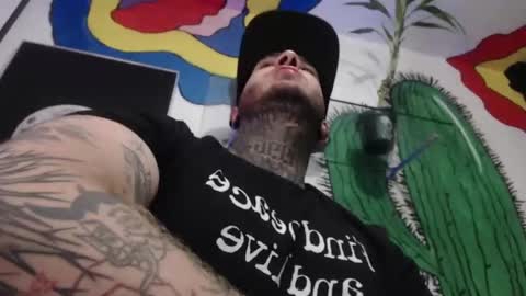 Snapshot of mrmanny__ chatting on November 8, 2025, 4:12 am mrmanny__ online show from November 8, 2025, 4:12 am