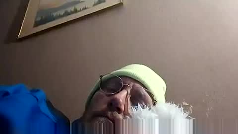 Snapshot of mrnmrsfucks4u2 chatting on February 28, 2025, 2:53 am Mrnmrsfucks4u2 online show from February 28, 2025, 2:53 am