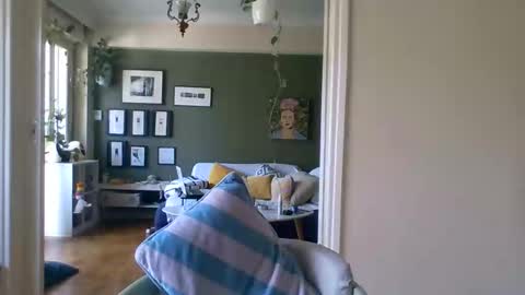 Snapshot of mrralph__90 chatting on June 10, 2026, 7:29 am Mrralph online show from June 10, 2026, 7:29 am