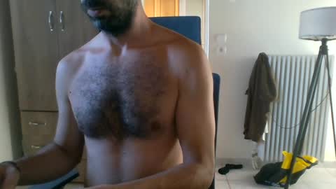 Snapshot of mrralph__90 chatting on July 14, 2026, 12:33 pm Mrralph online show from July 14, 2026, 12:33 pm