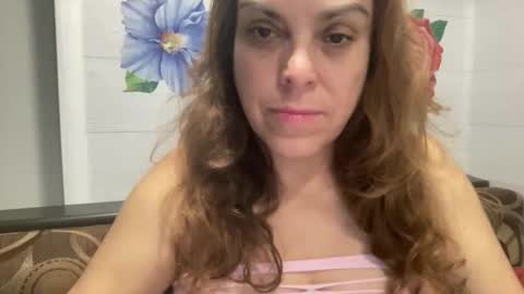 Snapshot of mrs_kinkie chatting on December 5, 2024, 12:41 am mrs_kinkie online show from December 5, 2024, 12:41 am