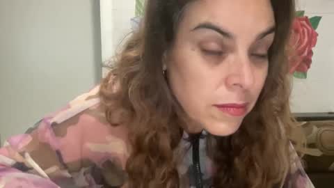 Snapshot of mrs_kinkie chatting on February 25, 2025, 1:09 am mrs_kinkie online show from February 25, 2025, 1:09 am