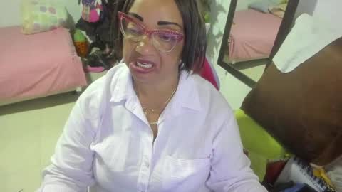 mrs_mommy online show from January 6, 2025, 9:54 pm