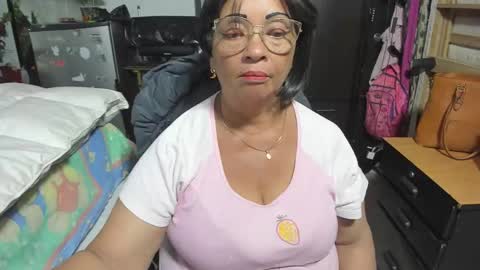 mrs_mommy online show from October 24, 2025, 11:01 pm