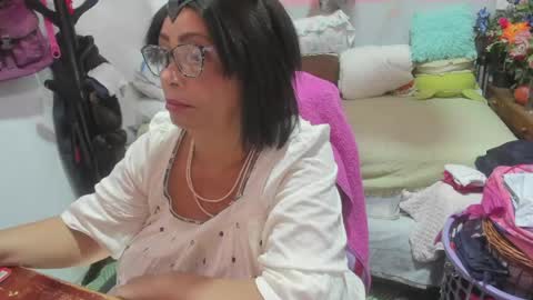 mrs_mommy online show from April 25, 2026, 4:59 pm