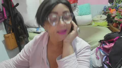 mrs_mommy online show from May 2, 2026, 6:02 pm