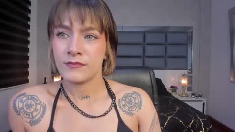 Snapshot of mrs_regina_clk chatting on June 16, 2026, 3:20 am Regina online show from June 16, 2026, 3:20 am