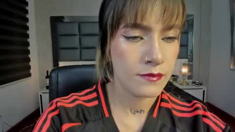 Snapshot of mrs_regina_clk chatting on June 18, 2026, 3:51 am Regina online show from June 18, 2026, 3:51 am