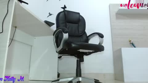 Snapshot of mrskatty chatting on March 6, 2025, 5:00 pm Tell me Katty online show from March 6, 2025, 5:00 pm