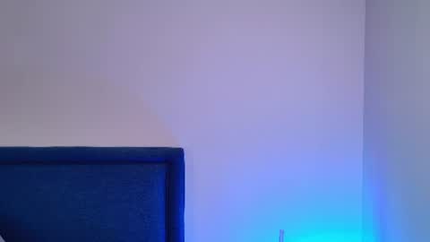 Molly online show from June 14, 2026, 5:53 am
