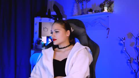 Snapshot of mrstenderbeast chatting on December 8, 2024, 8:30 am YOUR OWNER online show from December 8, 2024, 8:30 am