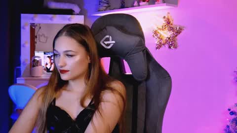 Snapshot of mrstenderbeast chatting on December 21, 2024, 10:40 pm YOUR OWNER online show from December 21, 2024, 10:40 pm