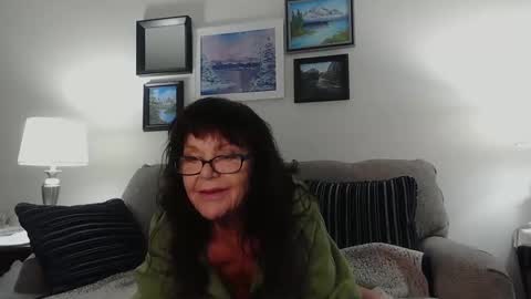 Snapshot of mrsvivianharper chatting on February 10, 2026, 2:48 am VivianHarper online show from February 10, 2026, 2:48 am