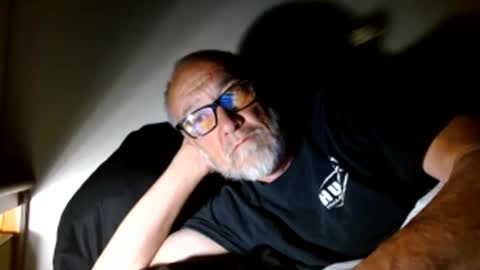 Snapshot of mrtease5 chatting on May 17, 2026, 5:05 am mrtease5 online show from May 17, 2026, 5:05 am