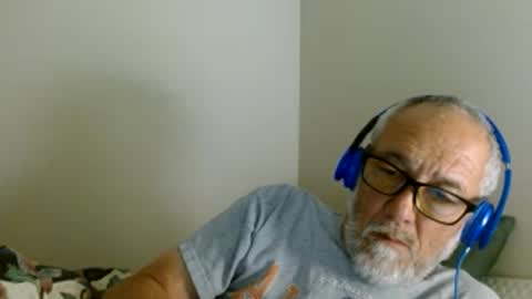 Snapshot of mrtease5 chatting on May 18, 2026, 2:51 am mrtease5 online show from May 18, 2026, 2:51 am