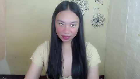 Snapshot of ms_bellaxoxo chatting on April 22, 2026, 10:22 pm Bella online show from April 22, 2026, 10:22 pm