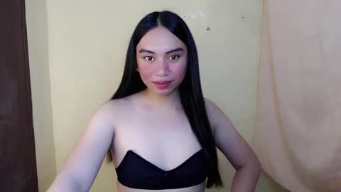 Snapshot of ms_bellaxoxo chatting on May 9, 2026, 7:02 am Bella online show from May 9, 2026, 7:02 am