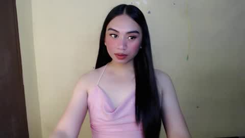 Snapshot of ms_bellaxoxo chatting on June 2, 2026, 6:04 am Bella online show from June 2, 2026, 6:04 am