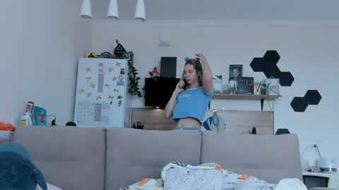 Snapshot of ms_foryou chatting on June 4, 2026, 3:45 am Ms ForYOU online show from June 4, 2026, 3:45 am