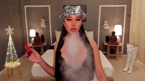 Snapshot of ms_lhaydeebunny chatting on December 8, 2024, 1:58 pm Evon online show from December 8, 2024, 1:58 pm