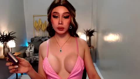 Snapshot of ms_lhaydeebunny chatting on February 20, 2025, 5:01 am Evon online show from February 20, 2025, 5:01 am